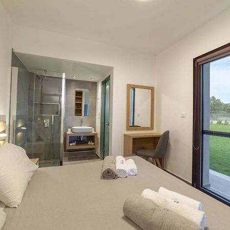 Merelia Luxury Villas - Halkidiki Неа-Муданія Екстер'єр фото